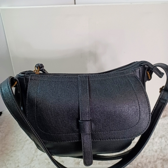 Bueno, Crossbody Flap Closure Bag, Color: Black - Picture 7 of 14